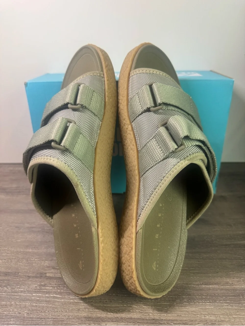 Reef Montauk Slide Sandals Sage green adjustable straps size 11 $95 EUC